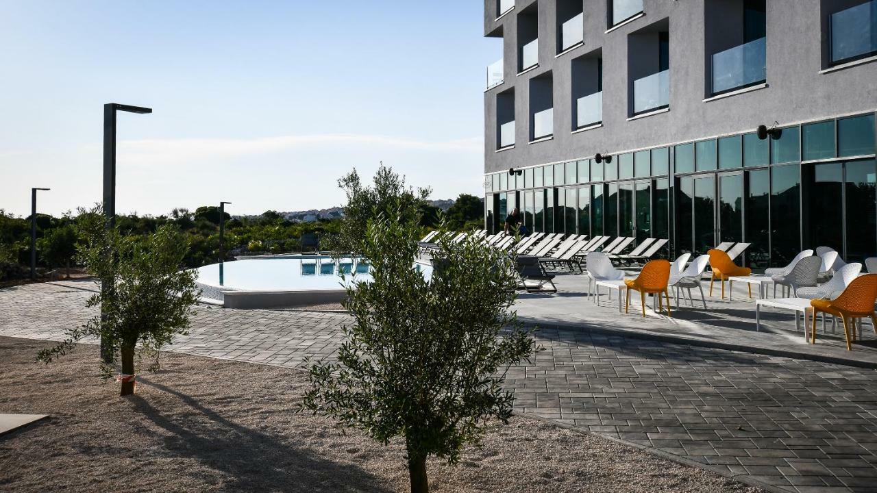 Hotel Olea ノヴァリャ エクステリア 写真