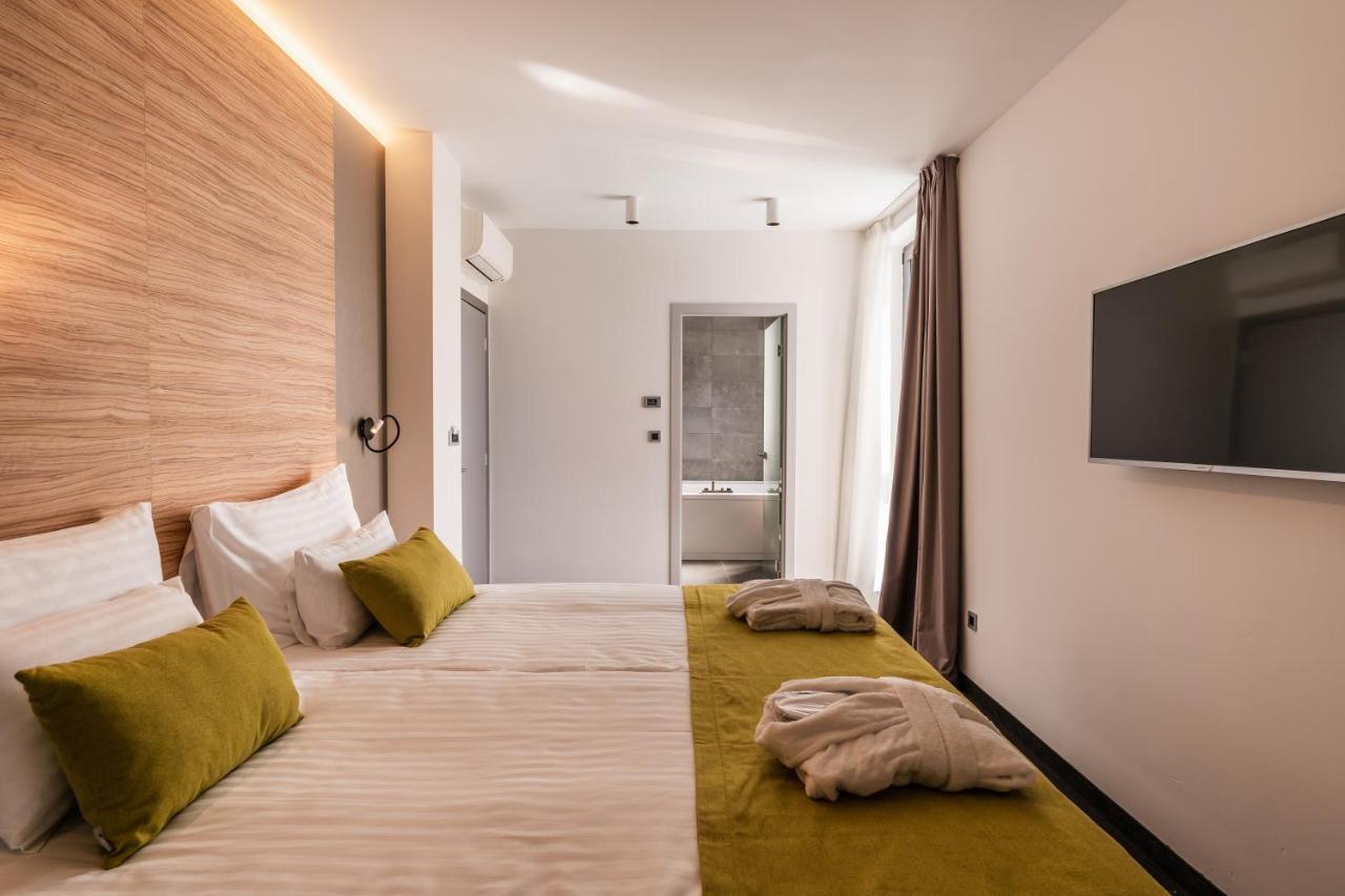 Hotel Olea ノヴァリャ エクステリア 写真